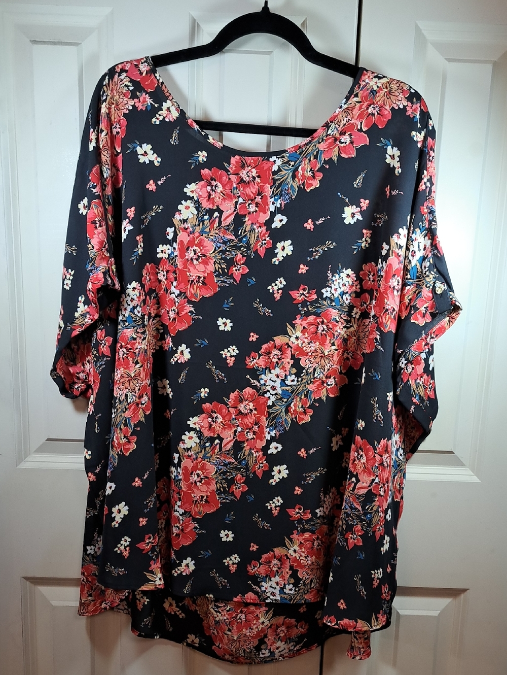 Maurices Navy Floral Scoop Neck Tunic with Coral Blooms
